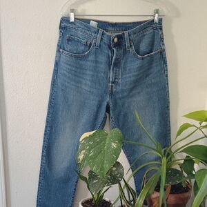 Levi's Women's 501  Skinny Jeans in Faded Blue Denim